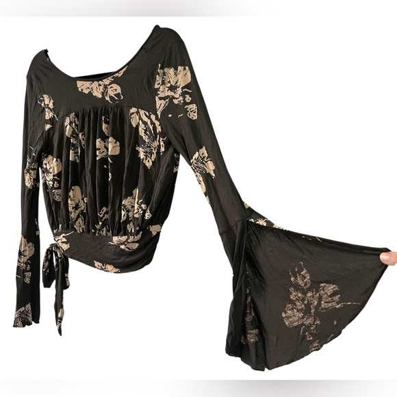 Free People Fiona Bell Sleeve Size XS Surplice Wrap Tie at Waist Top brown/tan - Picture 4 of 9